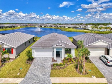 (private lake, pond, creek) Home For Sale in Venice Florida