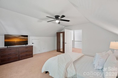 Opportunities like this don't wait! An extremely rare waterfront - photo 23