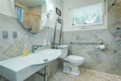 Updated and well-maintained 3-bedroom Ranch in desirable - photo 38