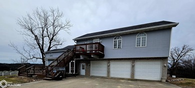 (private lake, pond, creek) Home For Sale in Ottumwa Iowa