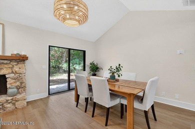 SELLER OFFERING UP TO 10K TOWARDS 2-1 RATE BUY DOWN OR CLOSING - photo 17