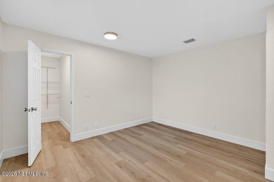 SELLER OFFERING UP TO 10K TOWARDS 2-1 RATE BUY DOWN OR CLOSING - photo 28