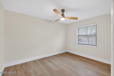 SELLER OFFERING UP TO 10K TOWARDS 2-1 RATE BUY DOWN OR CLOSING - photo 32