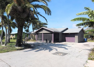 Spacious 4-bedroom, 3-bath home situated on a generous 0.21-acre - photo 1