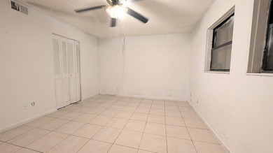 Spacious 4-bedroom, 3-bath home situated on a generous 0.21-acre - photo 6