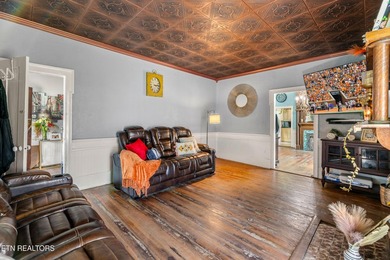 Historic charm meets contemporary living standards in this - photo 10