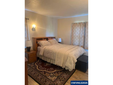 YOU MUST SEE; Beautifully remodeled/move-in ready, top of the