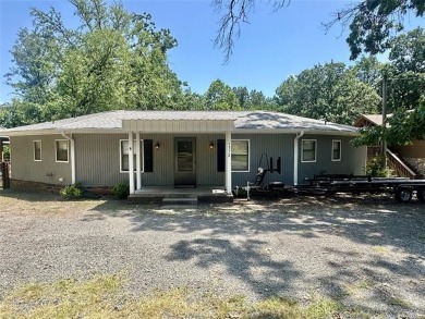Lake Home For Sale in Eufaula, Oklahoma