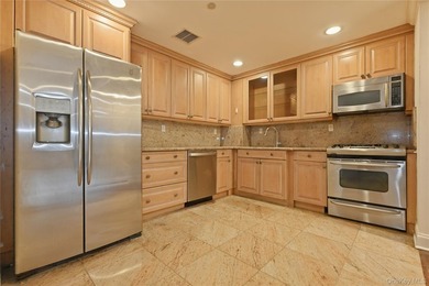 Welcome to this spacious 2-bedroom, 2.5-bathroom condominium - photo 14