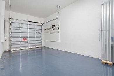 Move-In Ready Lakefront Townhome Minutes from Nova & FLL - photo 15
