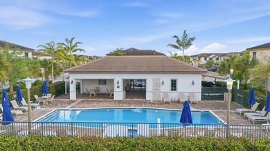Move-In Ready Lakefront Townhome Minutes from Nova & FLL - photo 16