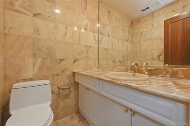 Welcome to this spacious 2-bedroom, 2.5-bathroom condominium - photo 18