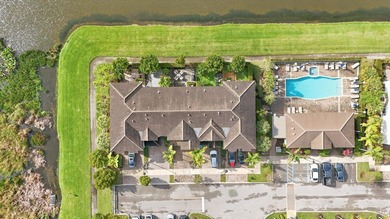 Move-In Ready Lakefront Townhome Minutes from Nova & FLL - photo 19