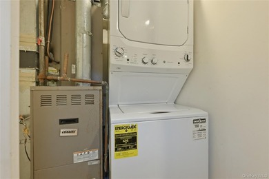 Welcome to this spacious 2-bedroom, 2.5-bathroom condominium - photo 34