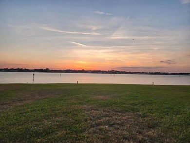 Breathtaking Wide Riverfront Living in Stuart -Rarely available - photo 6