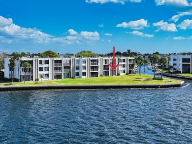Breathtaking Wide Riverfront Living in Stuart -Rarely available - photo 9