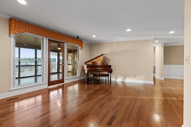 Welcome to 4919 Bal Harbor Circle! Perfectly positioned on the - photo 10