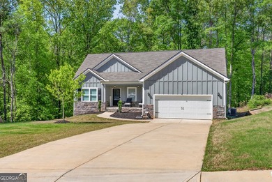 Situated on a sprawling 3.08-acre lot within the Jasper County - photo 1