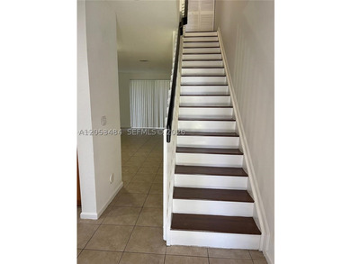 Beautiful and well-maintained 2BR/2.5BA townhome in the gated - photo 12
