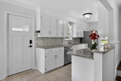 Tucked away on a charming and tranquil cul-de-sac in the coveted - photo 15