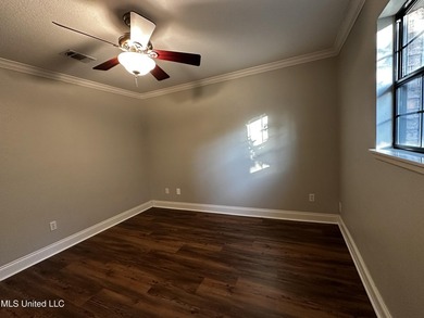 Nice one story home located on a cul de sac in a quiet area - photo 15