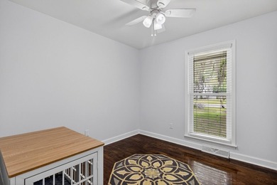 Tucked away on a charming and tranquil cul-de-sac in the coveted - photo 23