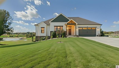 Welcome to Moon Bay, one of Lake Barkley's most desirable - photo 3