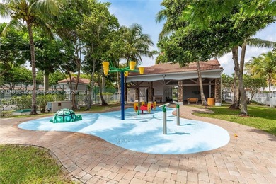 Beautiful and well-maintained 2BR/2.5BA townhome in the gated - photo 26