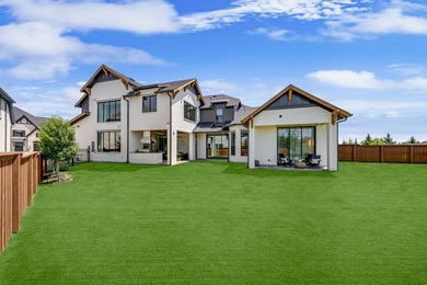 Experience elevated luxury in this gorgeous Huntington custom in - photo 35