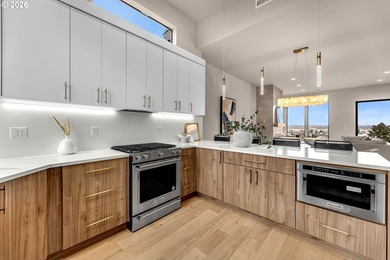 Luxurious New Construction Townhome. Move-In Ready. This - photo 11