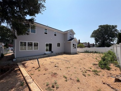 New Construction! Center Hall Colonial featuring: 5 Bedrooms, 2 - photo 13