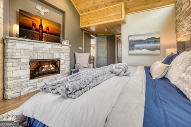 Welcome to Oakwood Estates, a bespoke mountain estate where - photo 16