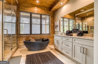 Welcome to Oakwood Estates, a bespoke mountain estate where - photo 17