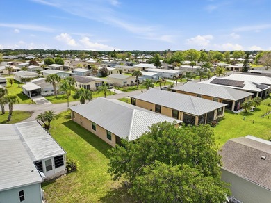 Welcome home to this pristine 2BR/2BA fully furnished residence - photo 34