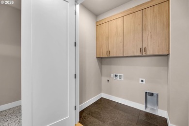 Luxurious New Construction Townhome. Move-In Ready. This - photo 37