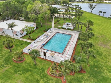 Welcome home to this pristine 2BR/2BA fully furnished residence - photo 44