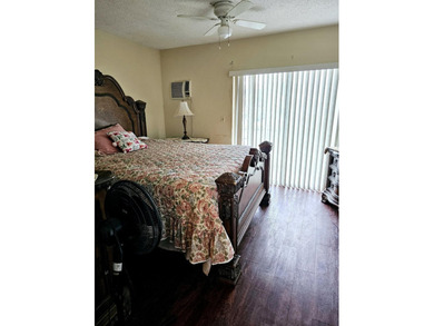 Welcome to easy living! This charming downstairs one-bedroom - photo 9