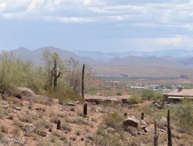 Welcome to Firerock Country Club's Beauty and Charm! This home - photo 3