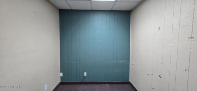 Formerly occupied by Polara Health, this well-maintained - photo 17