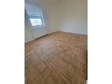 THIS UNIT HAS A SPECTACULAR VIEW OF THE CITY SKYLINE, LOCATED IN - photo 10