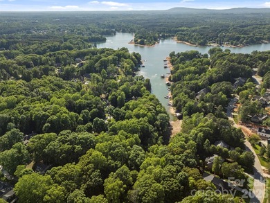 Welcome to refined Lake Norman living in the desirable Lakewood - photo 42