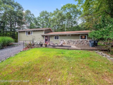 Lake Home For Sale in East Stroudsburg, Pennsylvania
