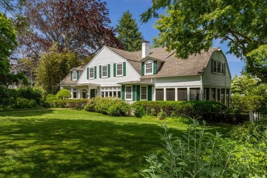 Built in 1832 and owned by the same family for nearly 50 years - photo 4