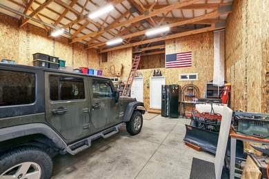 We are calling this unique property a SHOME. It is a 30 x40 shop - photo 18
