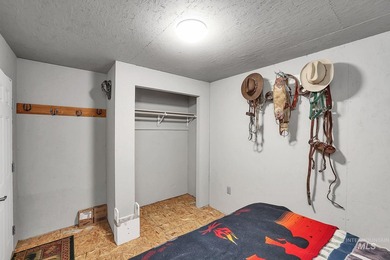 We are calling this unique property a SHOME. It is a 30 x40 shop - photo 21