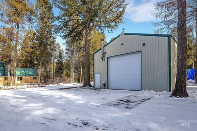 We are calling this unique property a SHOME. It is a 30 x40 shop - photo 31
