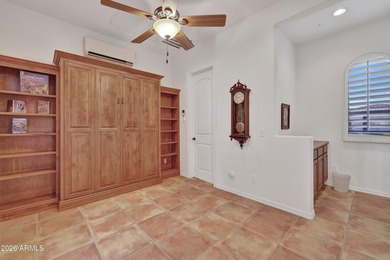 Exquisitely sited, this DISTINCTIVELY BEAUTIFUL LAKE FRONT GOLF - photo 34