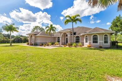 (private lake, pond, creek) Home For Sale in Palm Beach Gardens Florida
