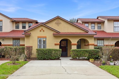 Lake Townhome/Townhouse For Sale in Saint Johns, Florida