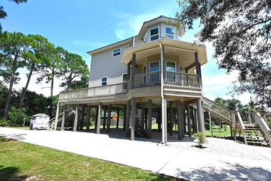 A Quaint Family Beach Home only 200 Yards from the Intercoastal - photo 5